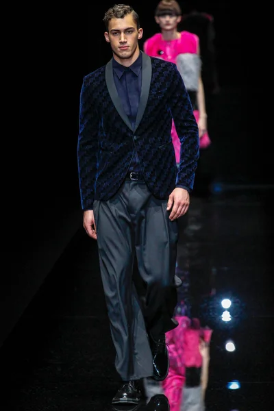 Look 63
